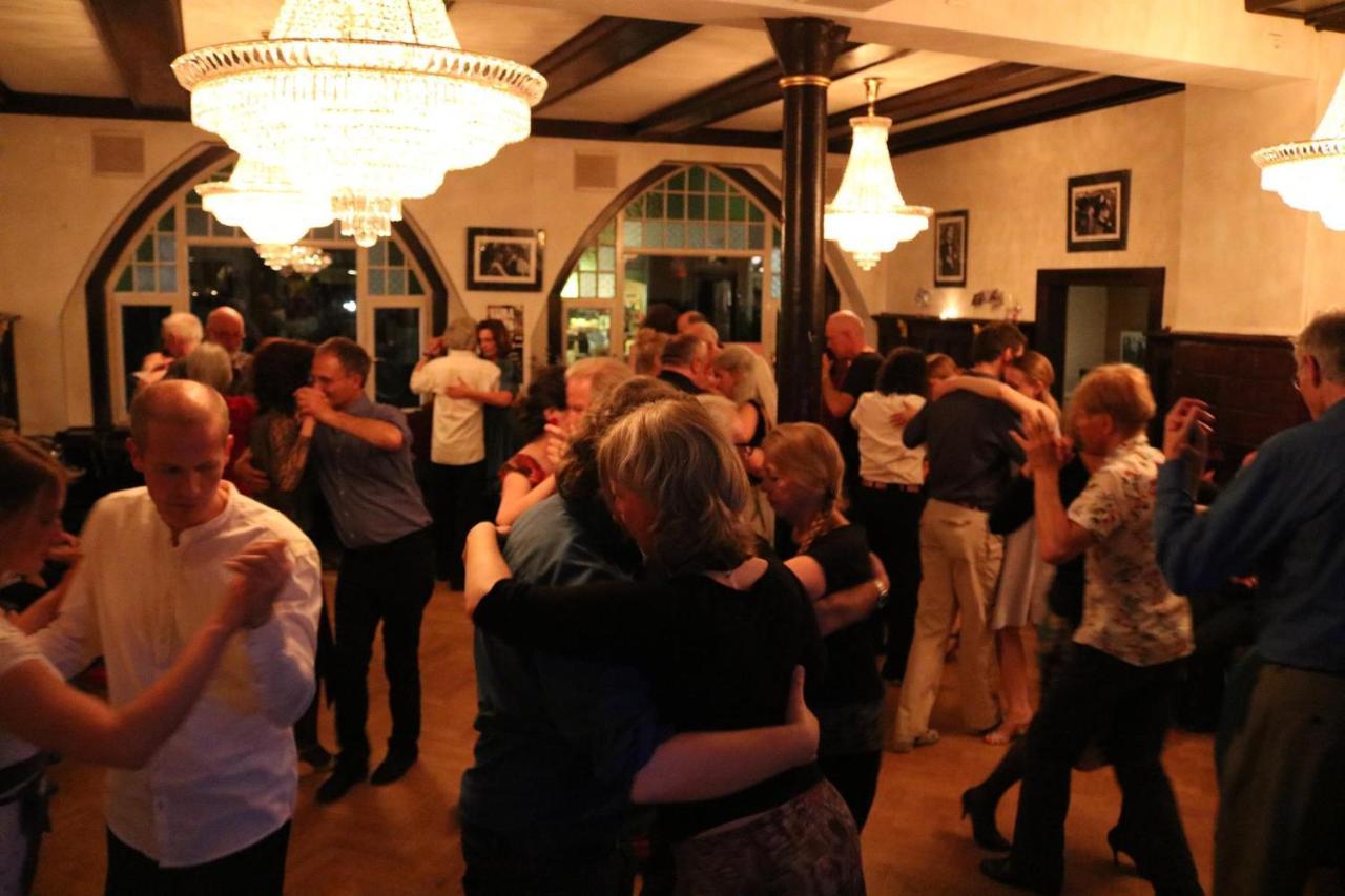 Fachwerk-Kultur-Pension Tangobruecke ไอน์เบค ภายนอก รูปภาพ
